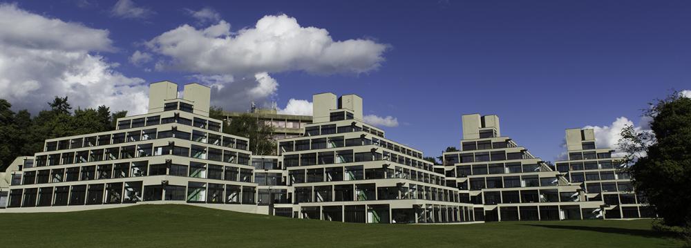 Accomodations in ziggurat style buildings