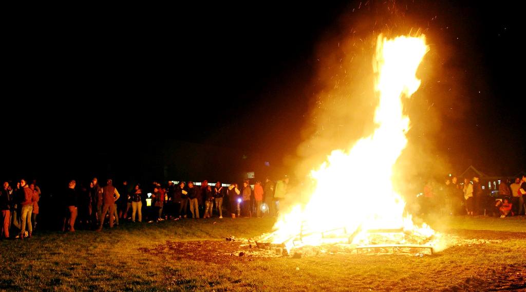 bonfire two