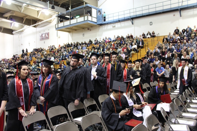 grads line up