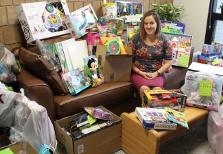 Students, Faculty, Staff Make Holidays Easier Through Annual &lsquo;Adopt-a-Friend&rsquo; Program