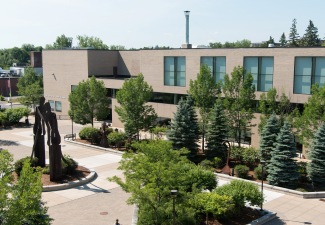 Students Gaining from On-Campus Learning