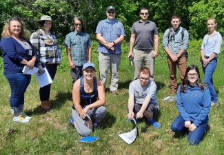 City, College Collaborate on Environmental Science Internships for Beach Trail Renewal